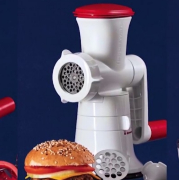 Tupperware grinder - Picture 2 of 2